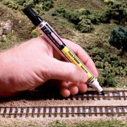 Woodland Scenics TT4580 Track Painter Steel Rail 10 Woodland Scenics TT4580 Track Painter Steel Rail -Brio shop woo4580 5c89b263718e9a5395508a020cf278779990dd42 2 25009.1678593243